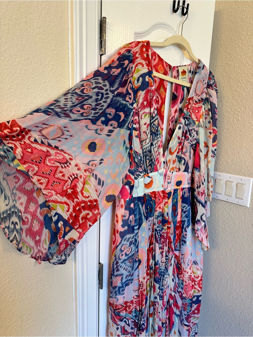 FARM Rio Multicolor Abstract V-Neck Maxi Dress - Red, Blue, Pink - Picture 5 of 8